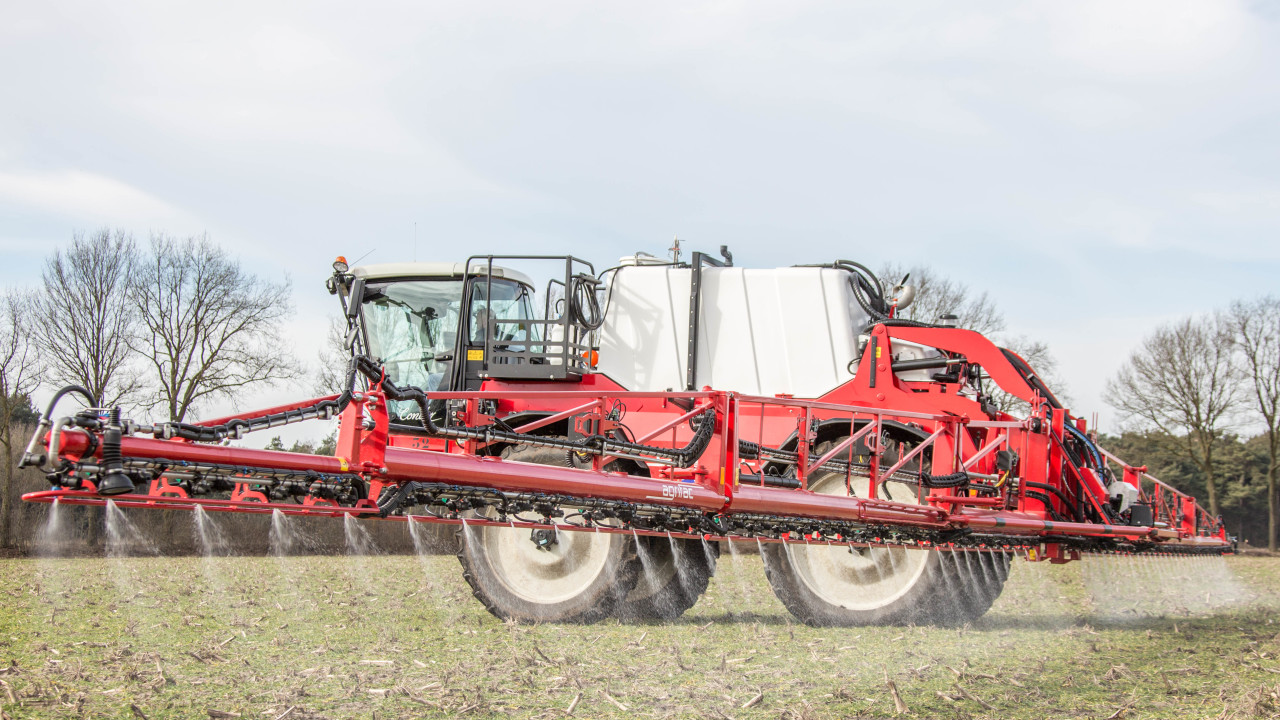 Loonbedrijf van Raak B.V. Hooge Mierde afbeelding 1
